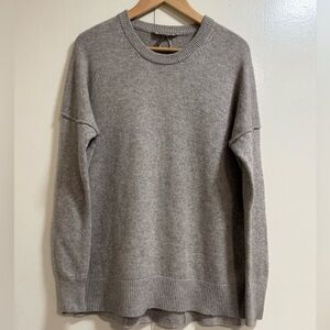 Athleta long sleeved classic crewneck wool sweater